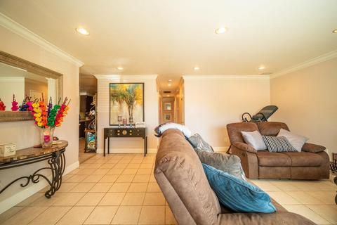 323 Camish Pl, Lathrop, CA 95330 photo 7