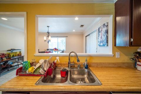 323 Camish Pl, Lathrop, CA 95330 photo 11