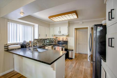 6313 Madison Ave, Carmichael, CA 95608 photo 5