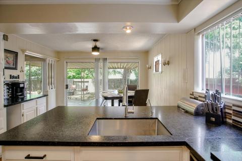 6313 Madison Ave, Carmichael, CA 95608 photo 9