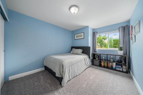 8428 Lost River Ct, Antelope, CA 95843 photo 25