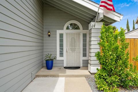 8428 Lost River Ct, Antelope, CA 95843 photo 4