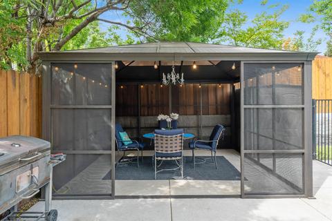 8428 Lost River Ct, Antelope, CA 95843 photo 35