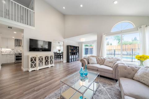 8428 Lost River Ct, Antelope, CA 95843 photo 7