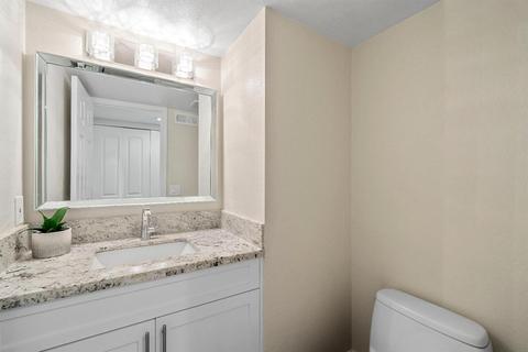8428 Lost River Ct, Antelope, CA 95843 photo 10