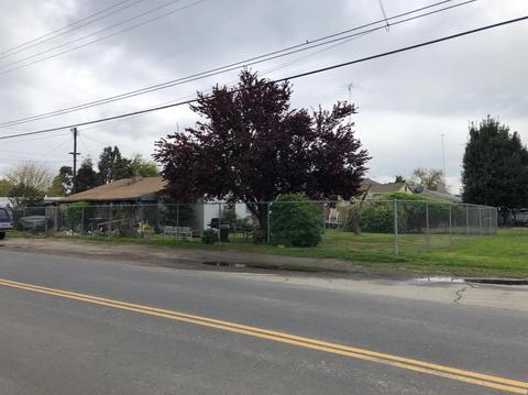 816 Chicago Ave, Modesto, CA 95351 photo 2
