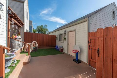 438 Golf Cir E, Manteca, CA 95337 photo 5
