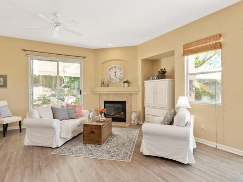 100 Storms Ct, Folsom, CA 95630 photo 2