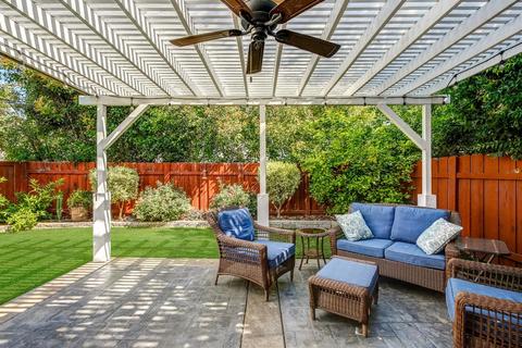 3504 Wren St, Davis, CA 95616 photo 2
