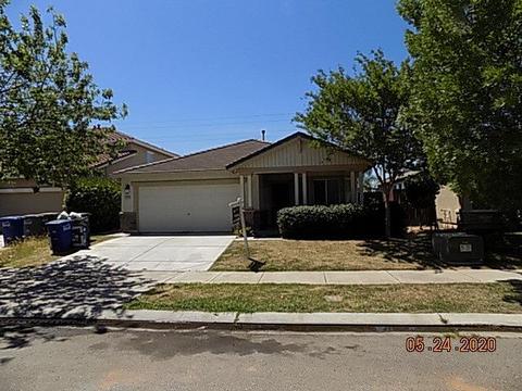 1470 La Sierra St, Merced, CA 95348 photo 2
