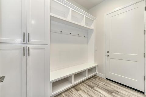 3701 Mackenzie Ln, Carmichael, CA 95608 photo 9