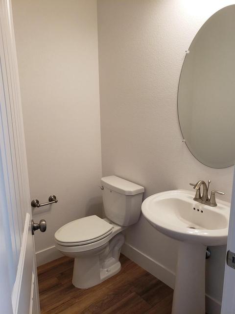 1676 Carrara Ln, Ripon, CA 95366 photo 4