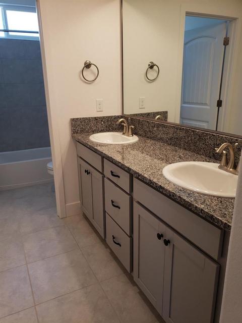 1676 Carrara Ln, Ripon, CA 95366 photo 11
