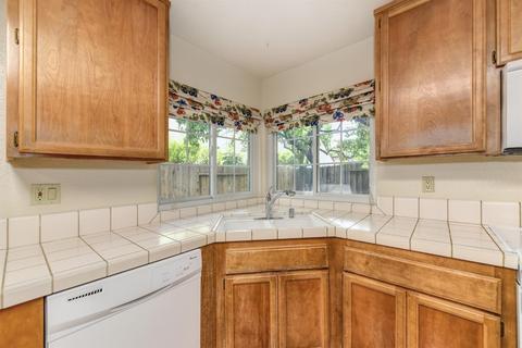 3844 Olivebranch Ln, Carmichael, CA 95608 photo 13