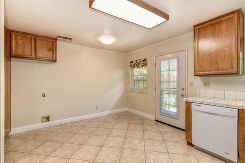 3844 Olivebranch Ln, Carmichael, CA 95608 photo 15