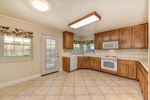 3844 Olivebranch Ln, Carmichael, CA 95608 photo 10