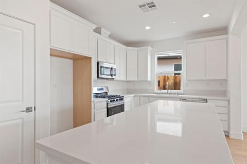 770 W Main St, Winters, CA 95694 photo 11