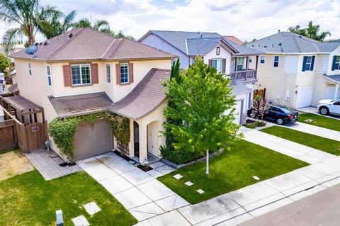 2564 Greenleaf St, Manteca, CA 95337 photo 2