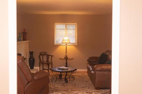 2348 Calumet St, Carmichael, CA 95608 photo 9