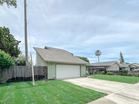 1624 Montclair Dr, Modesto, CA 95350 photo 4