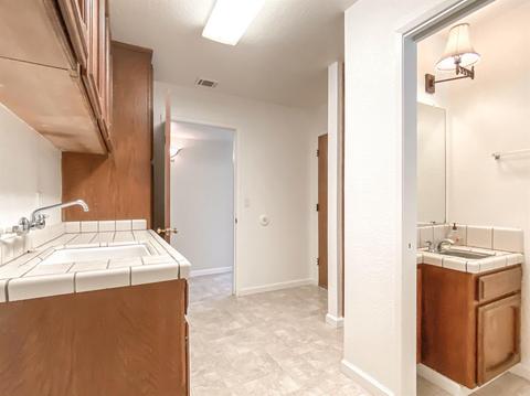 1624 Montclair Dr, Modesto, CA 95350 photo 17