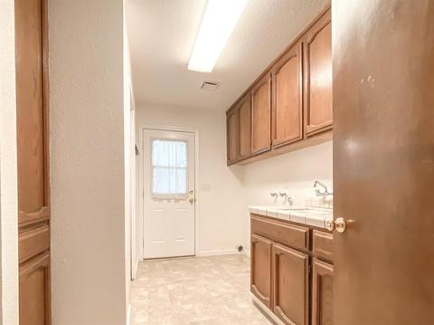 1624 Montclair Dr, Modesto, CA 95350 photo 16