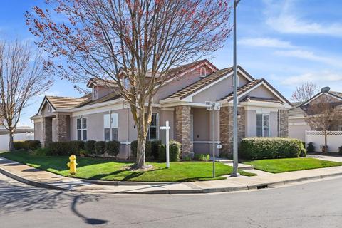 1696 Windy Cove Ln, Ripon, CA 95366 photo 2