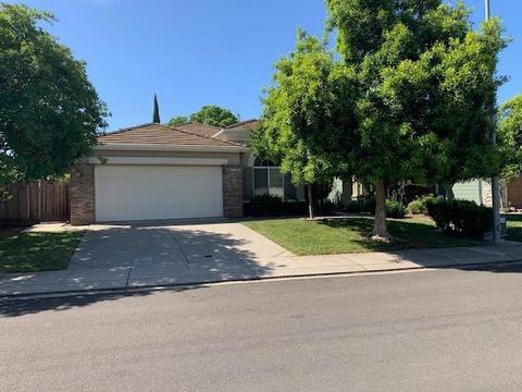 3716 Fallen Oak Dr, Modesto, CA 95355 photo 2