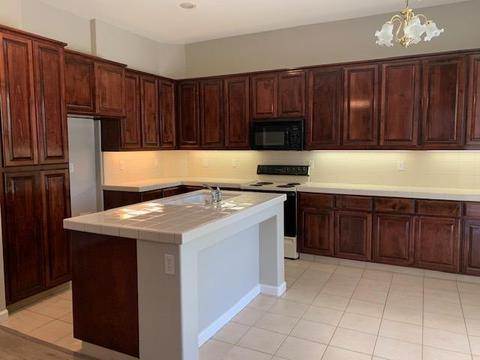 3716 Fallen Oak Dr, Modesto, CA 95355 photo 4