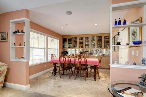 24319 Fairway Dr, Davis, CA 95616 photo 7
