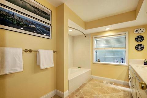 24319 Fairway Dr, Davis, CA 95616 photo 27
