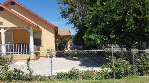 439 Mill St, Turlock, CA 95380 photo 2