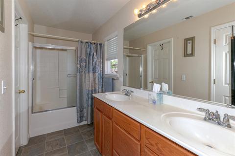 4915 Delphina Ct, Keyes, CA 95328 photo 15