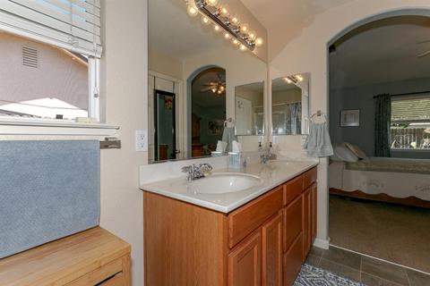 4915 Delphina Ct, Keyes, CA 95328 photo 17