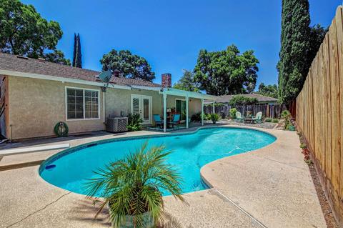 2405 Meadow Rue Dr, Modesto, CA 95355 photo 1
