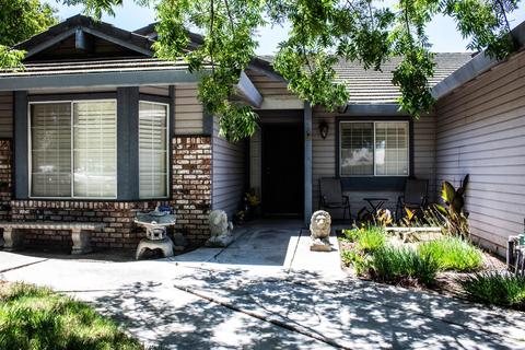 1808 Blueridge Ct, Modesto, CA 95351 photo 2