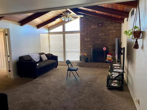 2131 W Elm St, Lodi, CA 95242 photo 2
