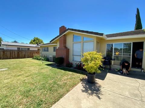 2131 W Elm St, Lodi, CA 95242 photo 11