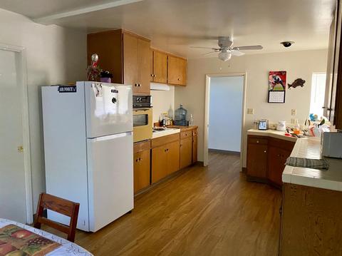 2131 W Elm St, Lodi, CA 95242 photo 5