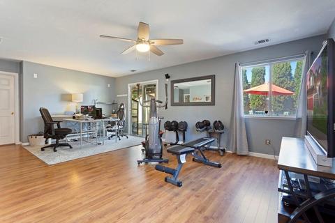 2139 Jayhawk Dr, Lodi, CA 95240 photo 12