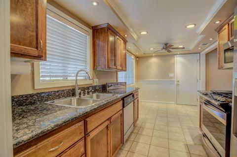 6521 Miles Ln, Carmichael, CA 95608 photo 8