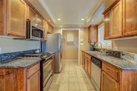 6521 Miles Ln, Carmichael, CA 95608 photo 9
