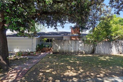 1131 L St, Davis, CA 95616 photo 1