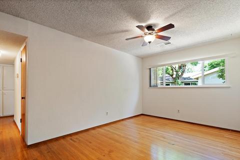 1131 L St, Davis, CA 95616 photo 8