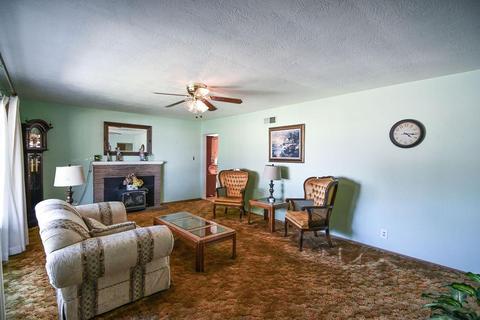 815 S Main St, Manteca, CA 95337 photo 6