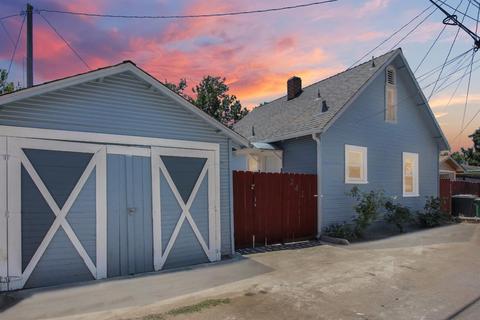 241 Flora St, Lodi, CA 95240 photo 1