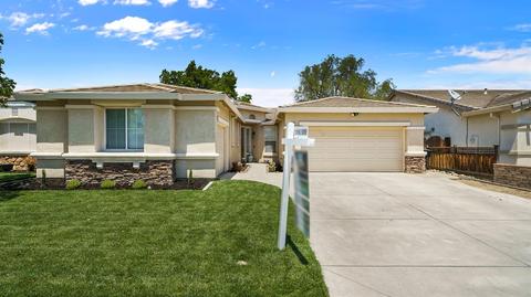 2129 Yellowstone Ave, Tracy, CA 95377 photo 2