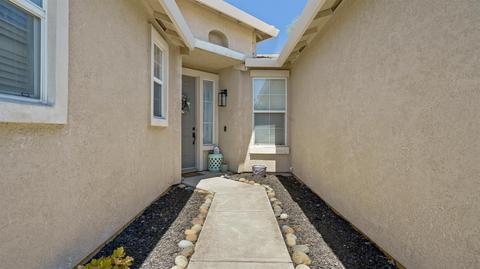 2129 Yellowstone Ave, Tracy, CA 95377 photo 5