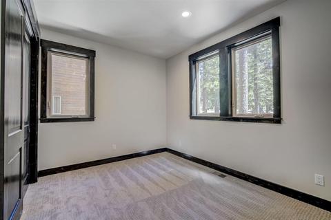 13098 Skiview Loop, Truckee, CA 96161 photo 17