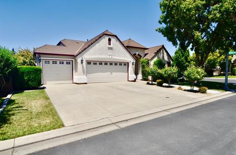 3825 Chedworth Ln, Modesto, CA 95355 photo 2